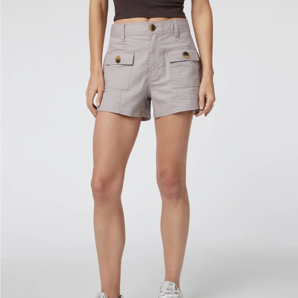 Vuori Pants - Vuori Ripstop Utility Shorts Soft Pewter, size XL, EUC